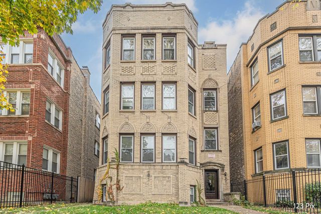 $2,900 | 6323 North Francisco Avenue, Unit 1 | West Rogers Park