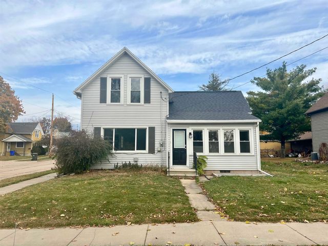 $214,900 | 714 West Wisconsin Avenue | Kaukauna