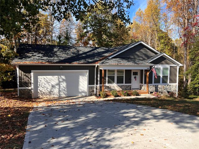 $2,150 | 7832 Adeline Lane | Catawba Meadows