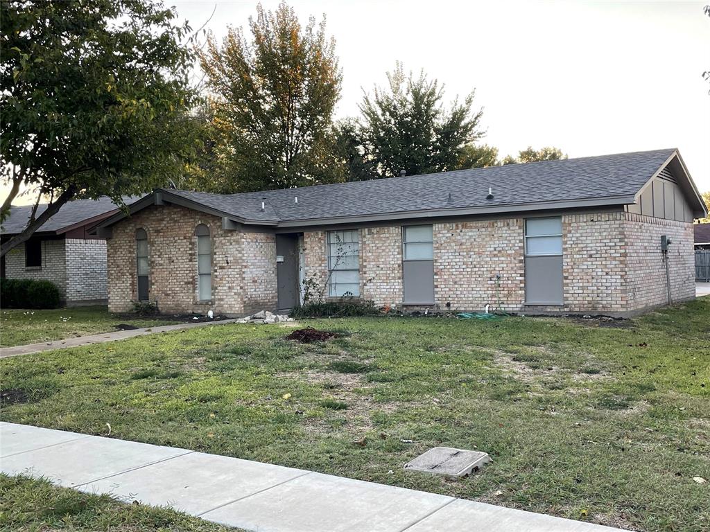 a backyard of a house