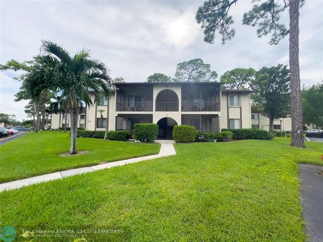 $144,000 | 322 Knotty Pine Circle, Unit A1 | Greenacres