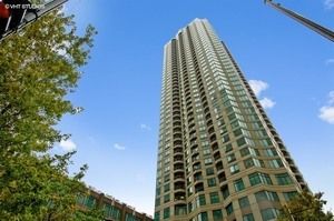 $1,900 | 400 North LaSalle Drive, Unit 1603 | River North