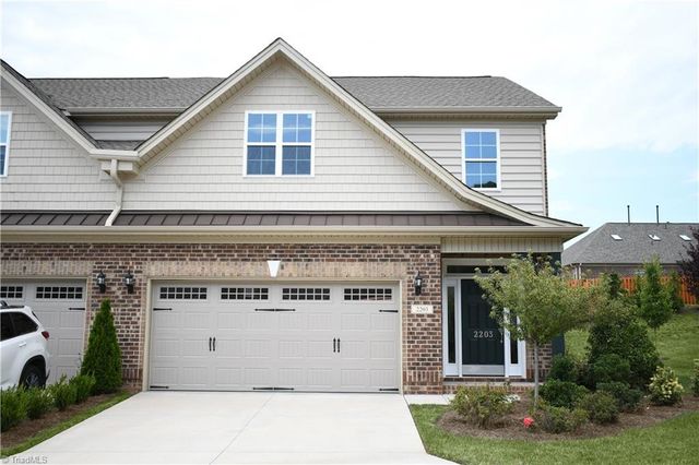 $419,990 | 2203 Friedberg Village Drive | Friedberg Villages