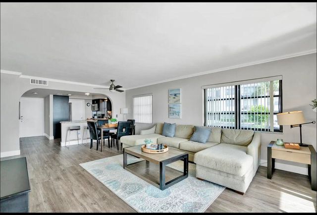 $3,000 | 300 Croton Avenue, Unit 101 | East Ocean Avenue