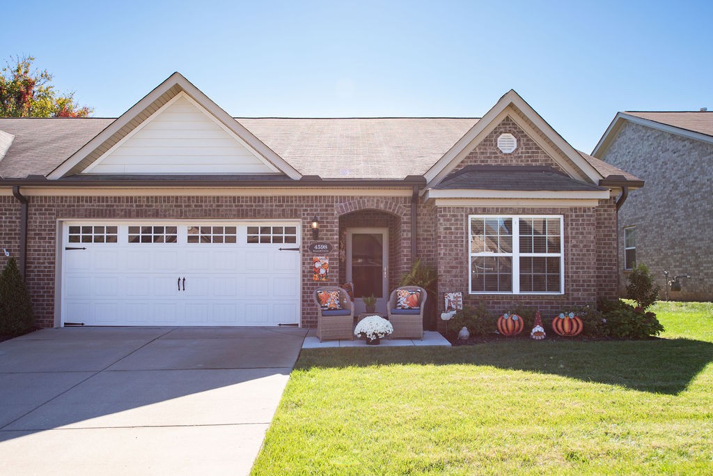 a view of a house with a outdoor space