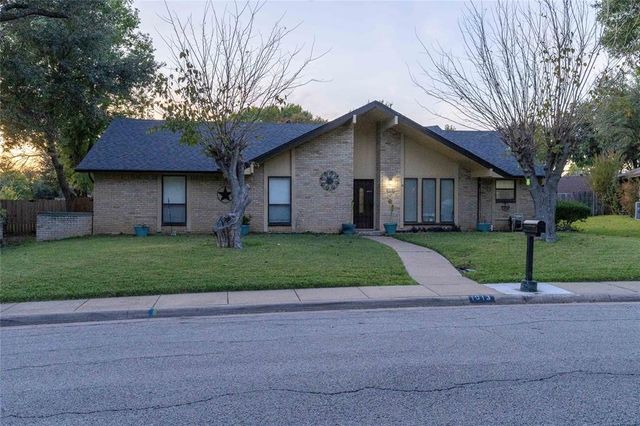 $315,000 | 1013 Briarwood Lane | DeSoto