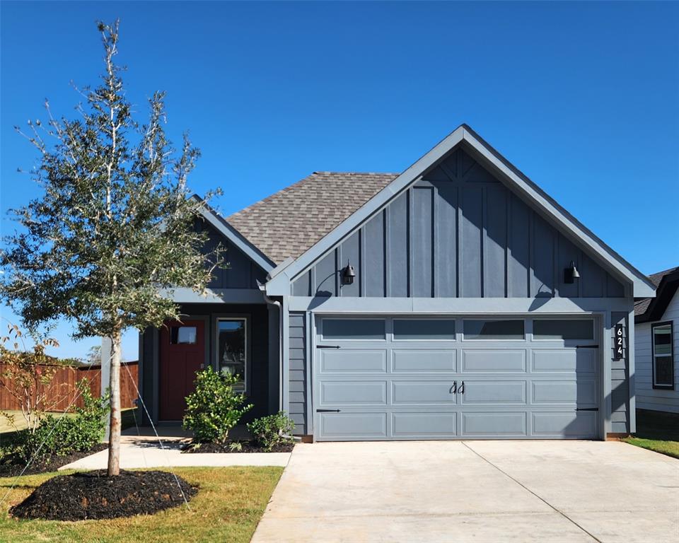 a view of house with outdoor space