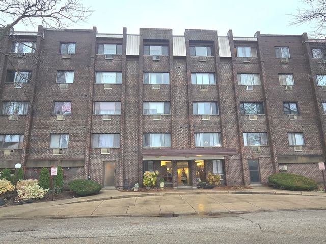 $149,000 | 4624 North Commons Drive, Unit 212E | O'Hare