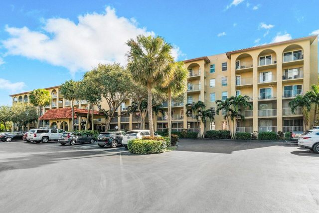 $3,000 | 1111 South Ocean Boulevard, Unit 313 | Deerfield Beach Island