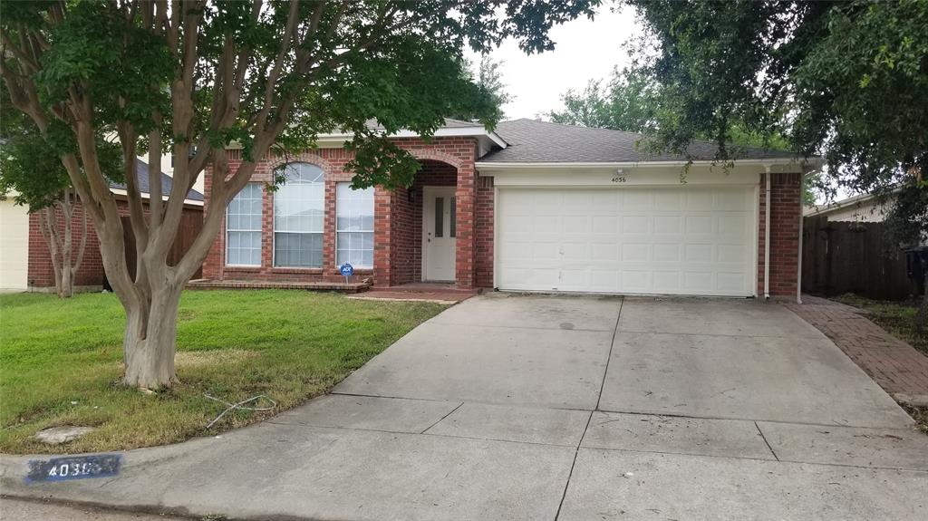 a front view of house with yard