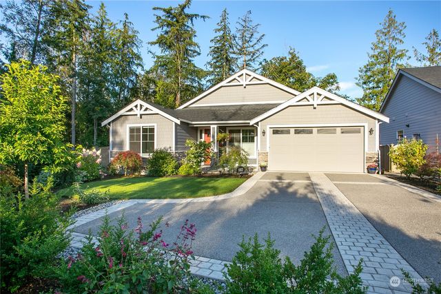 $845,000 | 1003 Rainier Loop | Mount Vernon