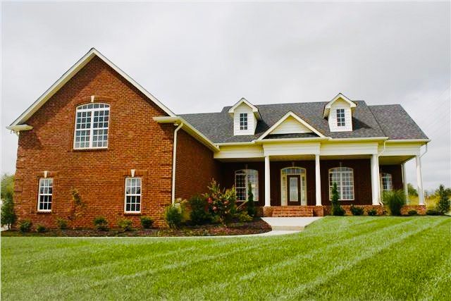 $650,000 | 927 Westbrook Drive | Gallatin