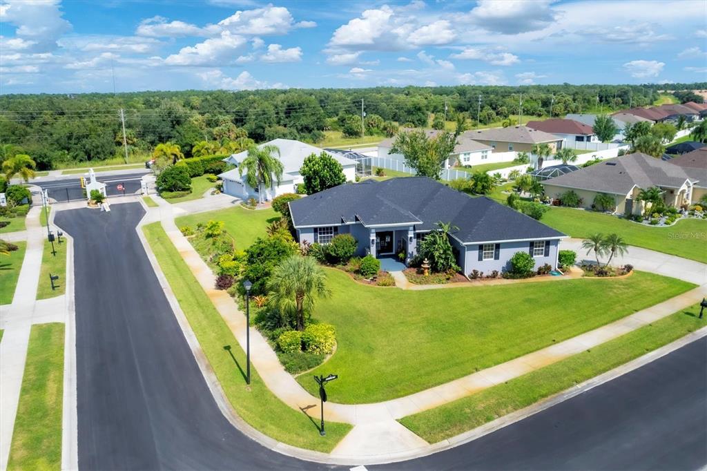 a view of a house with a big yard