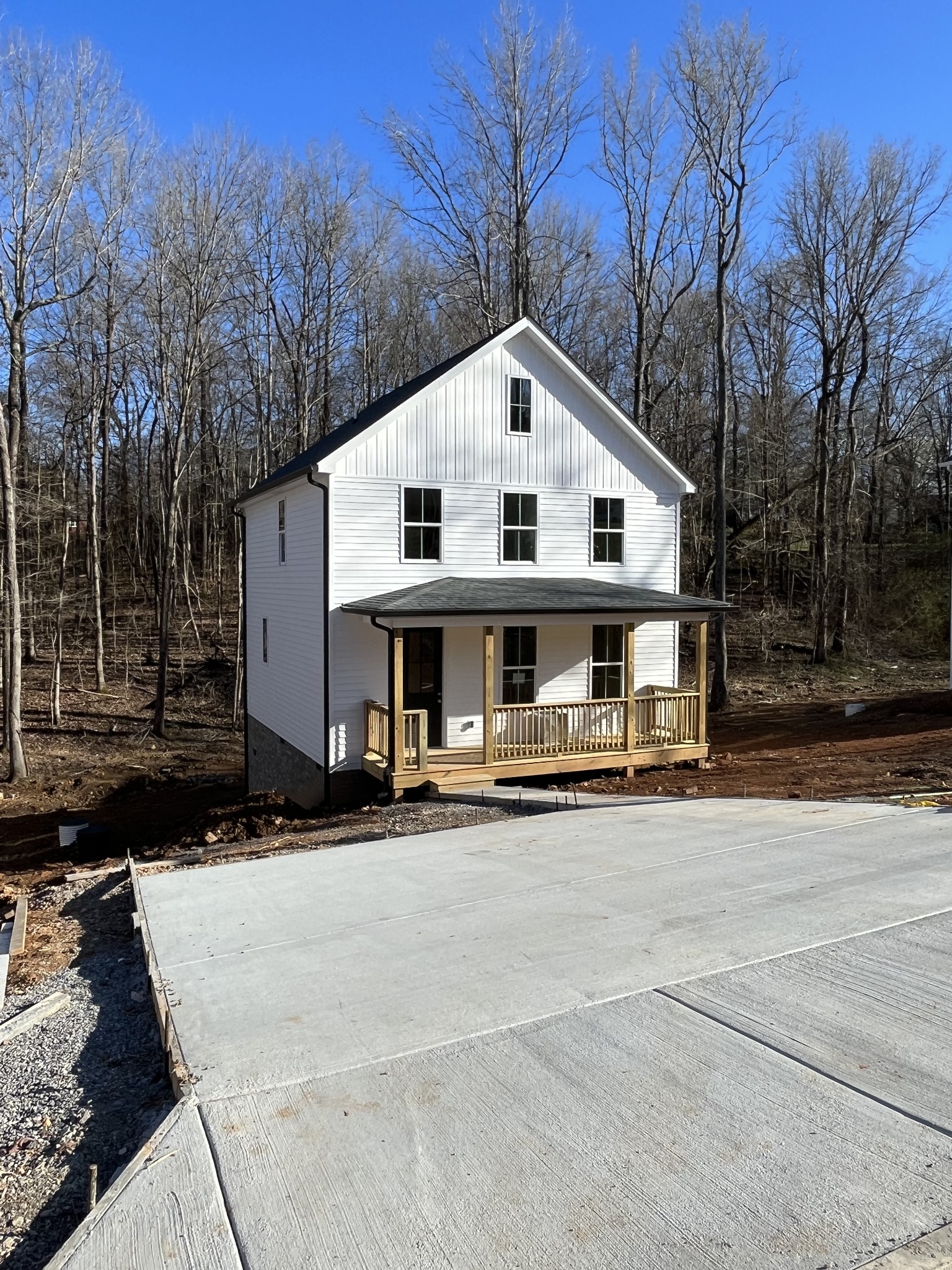 a view of house and outdoor space