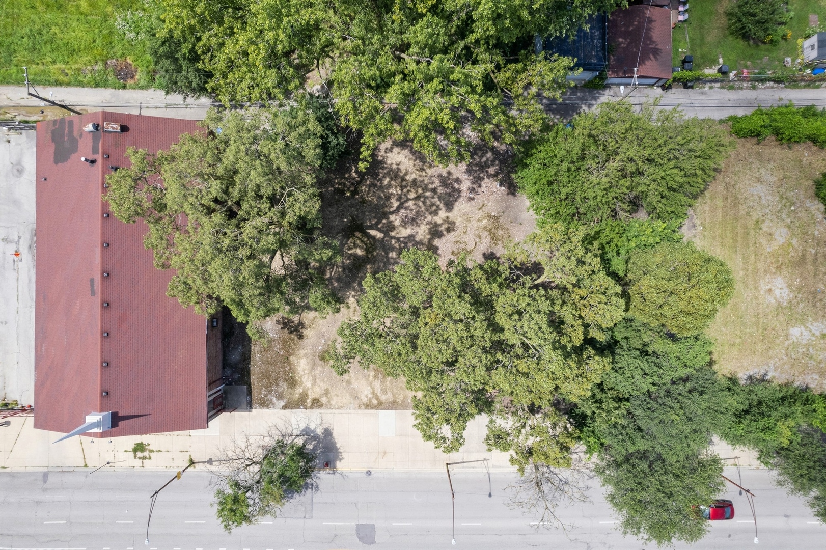 view of a house with a yard