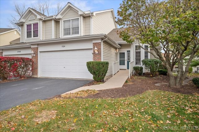 $495,000 | 1724 Waverly Circle | St. Charles