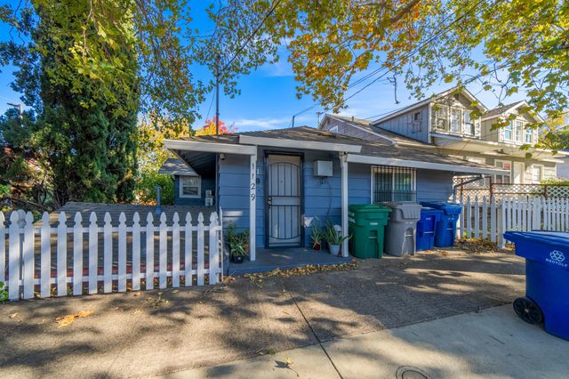 $419,000 | 1129 Magnolia Avenue | Magnolia