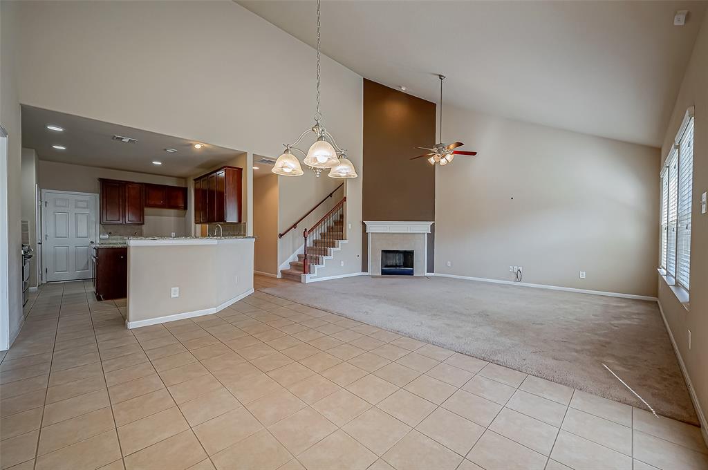 Open floorplan with breakfast bar.