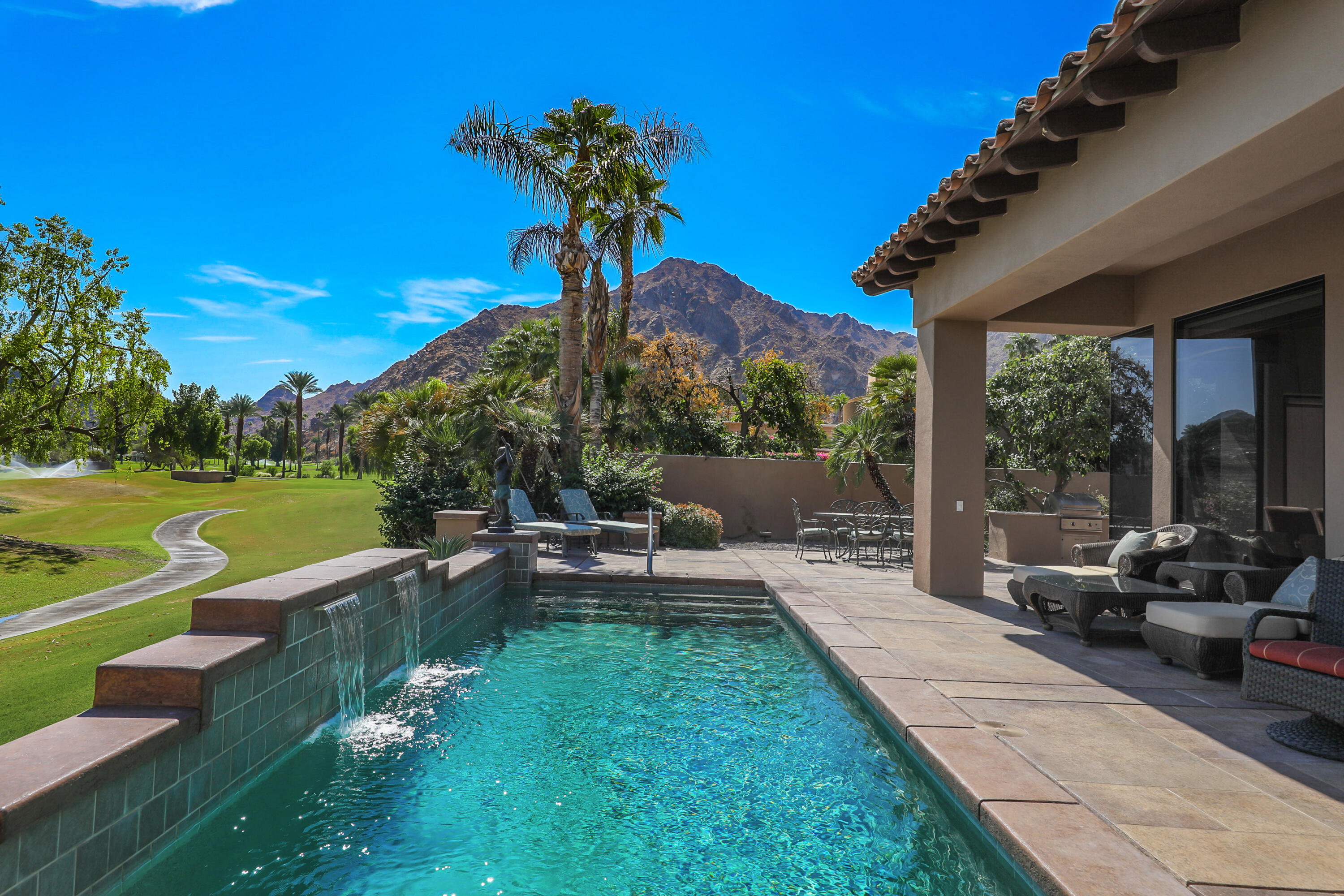 Pool,Mountain & Golf Views