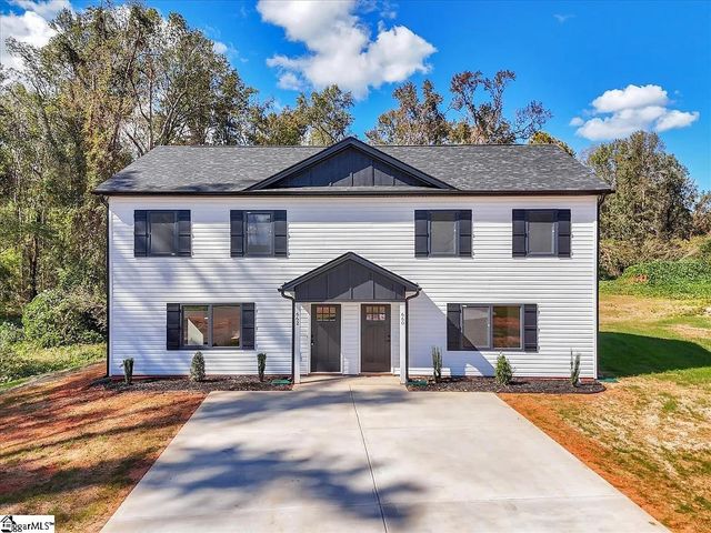 $385,000 | 660 Seminole Drive | Saxon