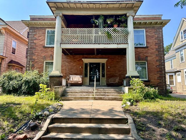 $1,650 | 2408 Dupont Avenue South, Unit 1 | Lowry Hill East