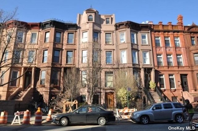 $1,950,000 | 155 Hancock Street | Bedford-Stuyvesant