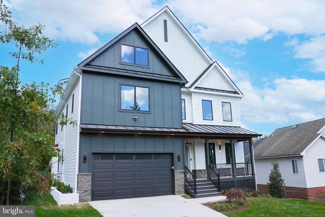 $2,375,000 | 5307 20th Street North | Tara-Leeway Heights