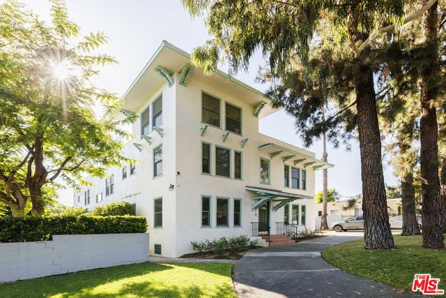 $6,495,000 | 2191 El Sereno Avenue | Altadena