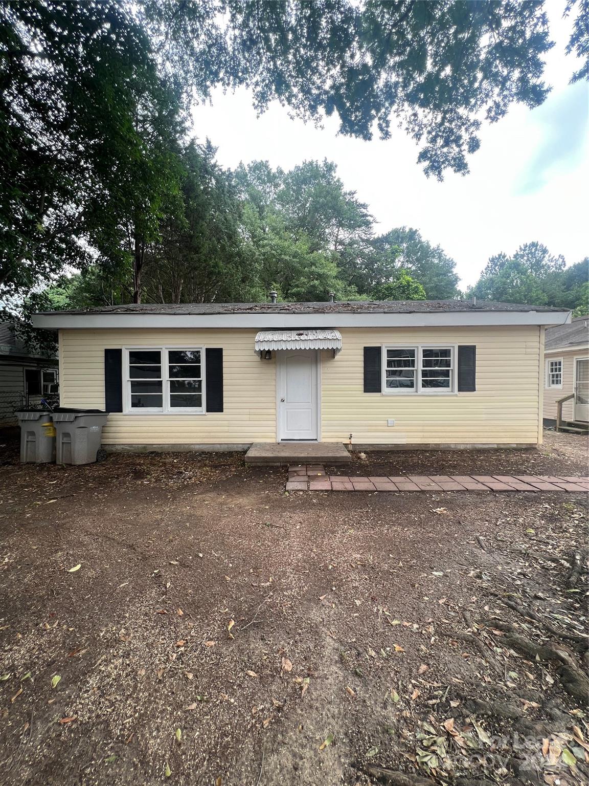 front view of house with a yard