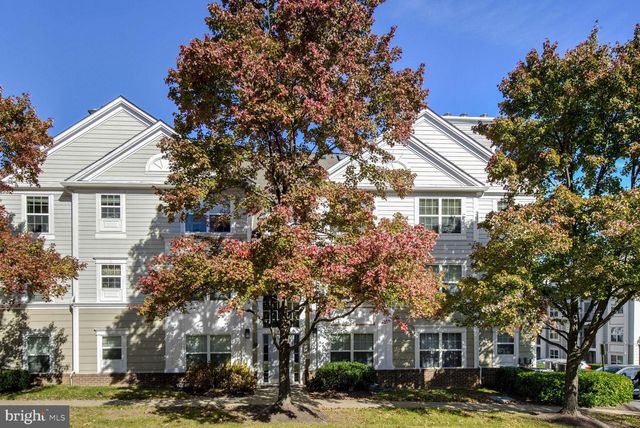 $359,000 | 182 Kendrick Place, Unit 34 | Kentlands