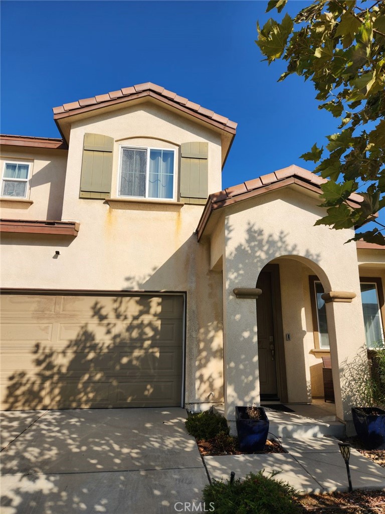 a front view of a house