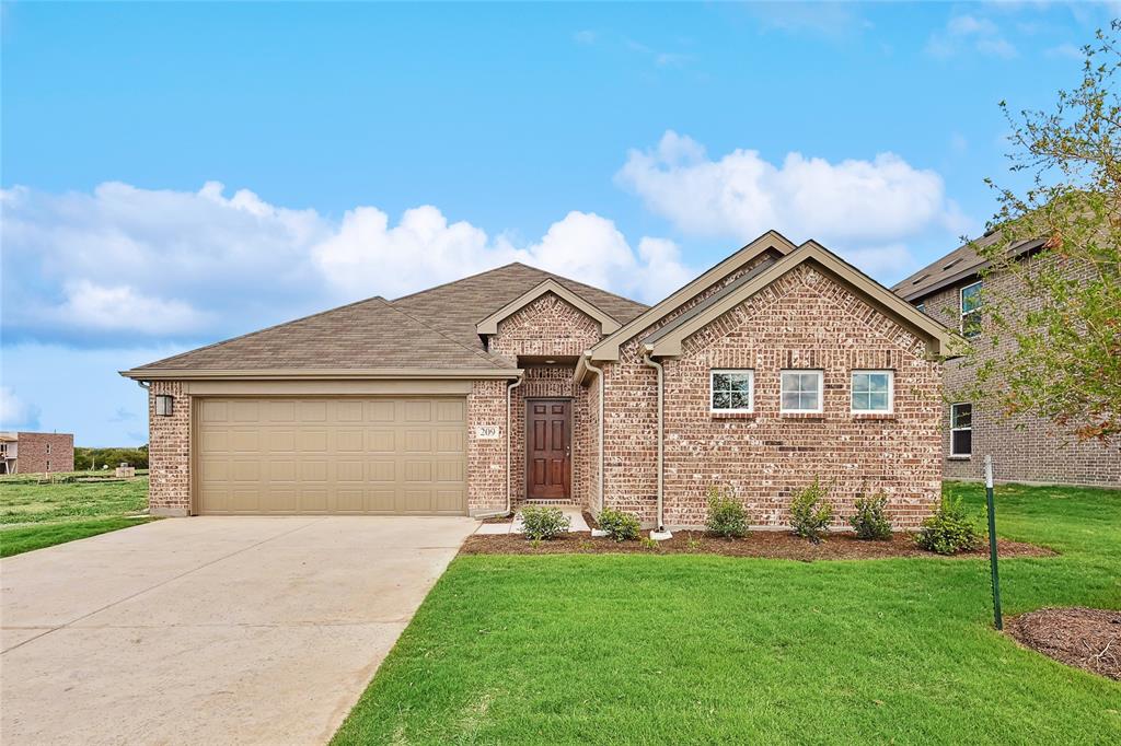 front view of house with a yard