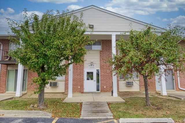 $167,500 | 659 East Fullerton Avenue, Unit 109 | Glendale Heights