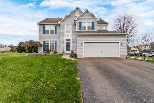 $484,900 | 8244 Turnstone Drive | Manlius Area