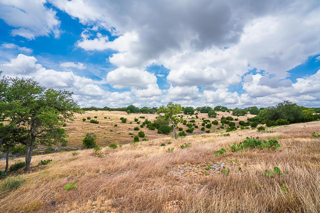 a view of a sky view