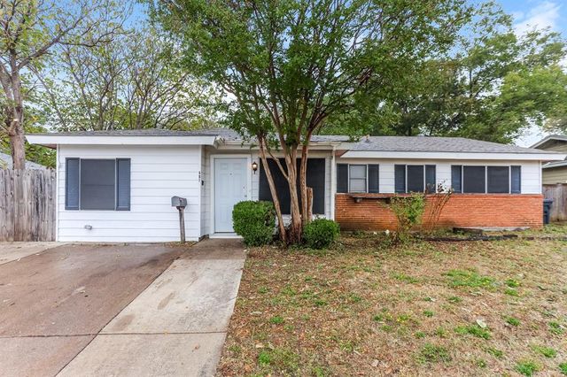 $1,835 | 607 North Davis Drive | Northwest Central Arlington