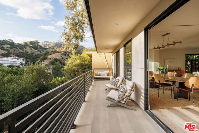 $2,499,000 | 3147 Hollyridge Drive | Hollywood Hills East