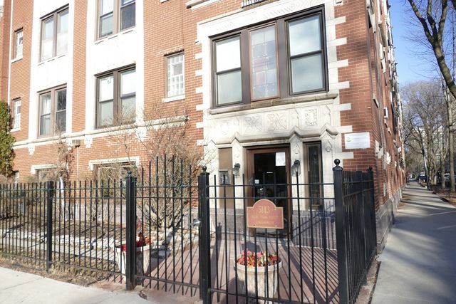 $2,300 | 5143 South Kenwood Avenue, Unit 207 | Hyde Park