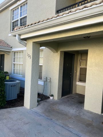 $1,700 | 146 Southwest Peacock Boulevard, Unit 24105 | Fountainview