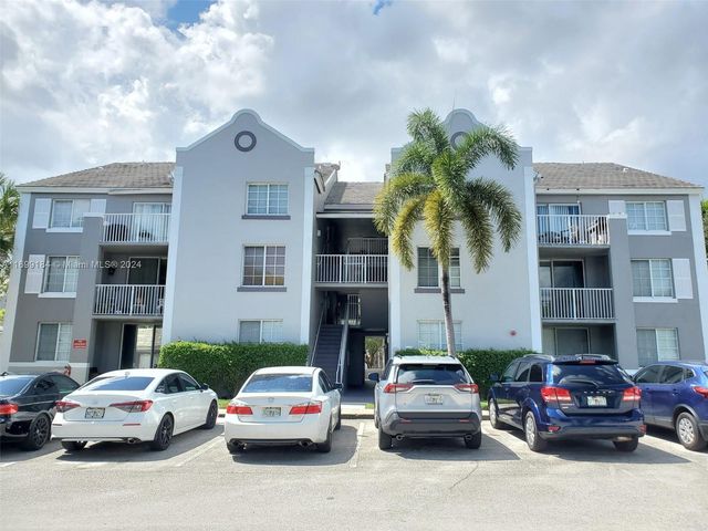 $2,399 | 520 Southwest 111th Avenue, Unit 203 | Pembroke Lakes South