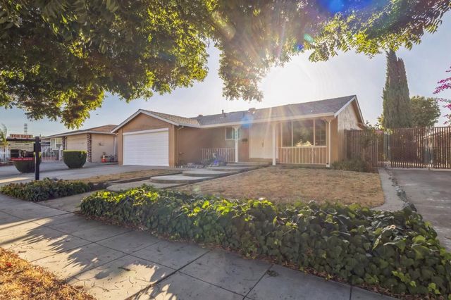 $1,450,000 | 2801 Gavilan Drive | Evergreen