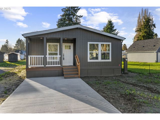 $359,900 | 3009 Pershing Way | Columbia Valley Gardens