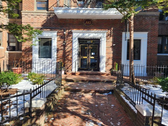 $479,000 | 385 Argyle Road, Unit 2K | Ditmas Park