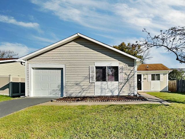 $2,170 | 1044 Ridgewood Drive | Bolingbrook