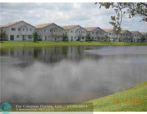 $2,000 | 3158 Laurel Ridge Circle, Unit 3158 | Riviera Beach