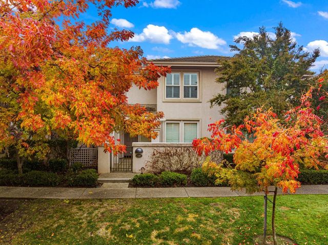 $439,000 | 11285 Stanford Ct Lane, Unit 705 | Gold River