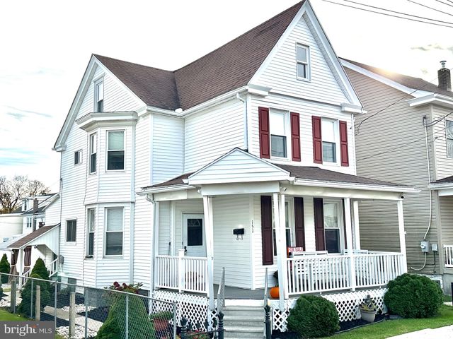 $229,900 | 151 West White Street | Summit Hill