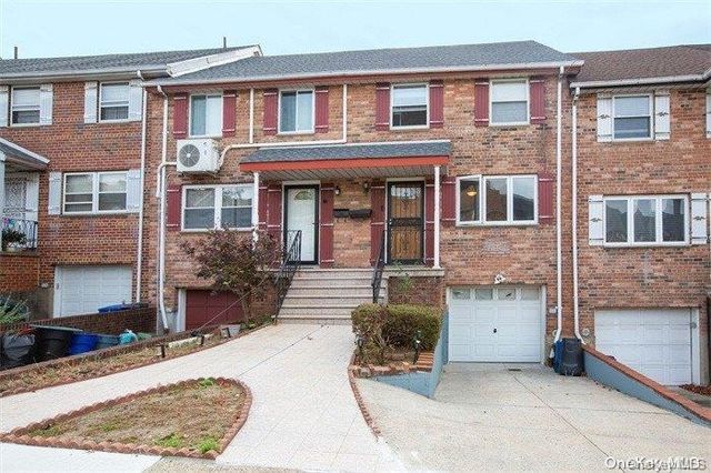 $999,000 | 240-24 66th Avenue | Douglaston