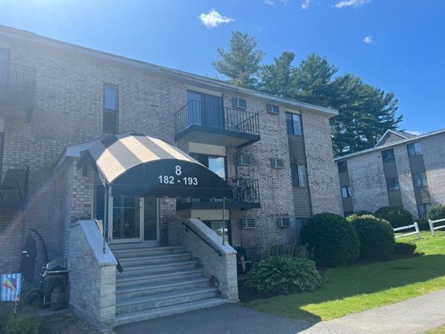 $284,900 | 440 North Avenue, Unit 190 | Upper Main Street