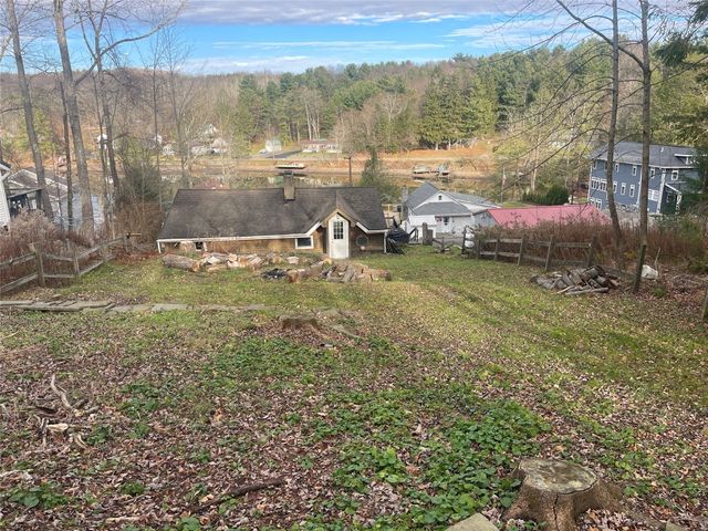 $264,900 | 172 Lower Woodside Drive | Silver Lake Township - Susquehanna County